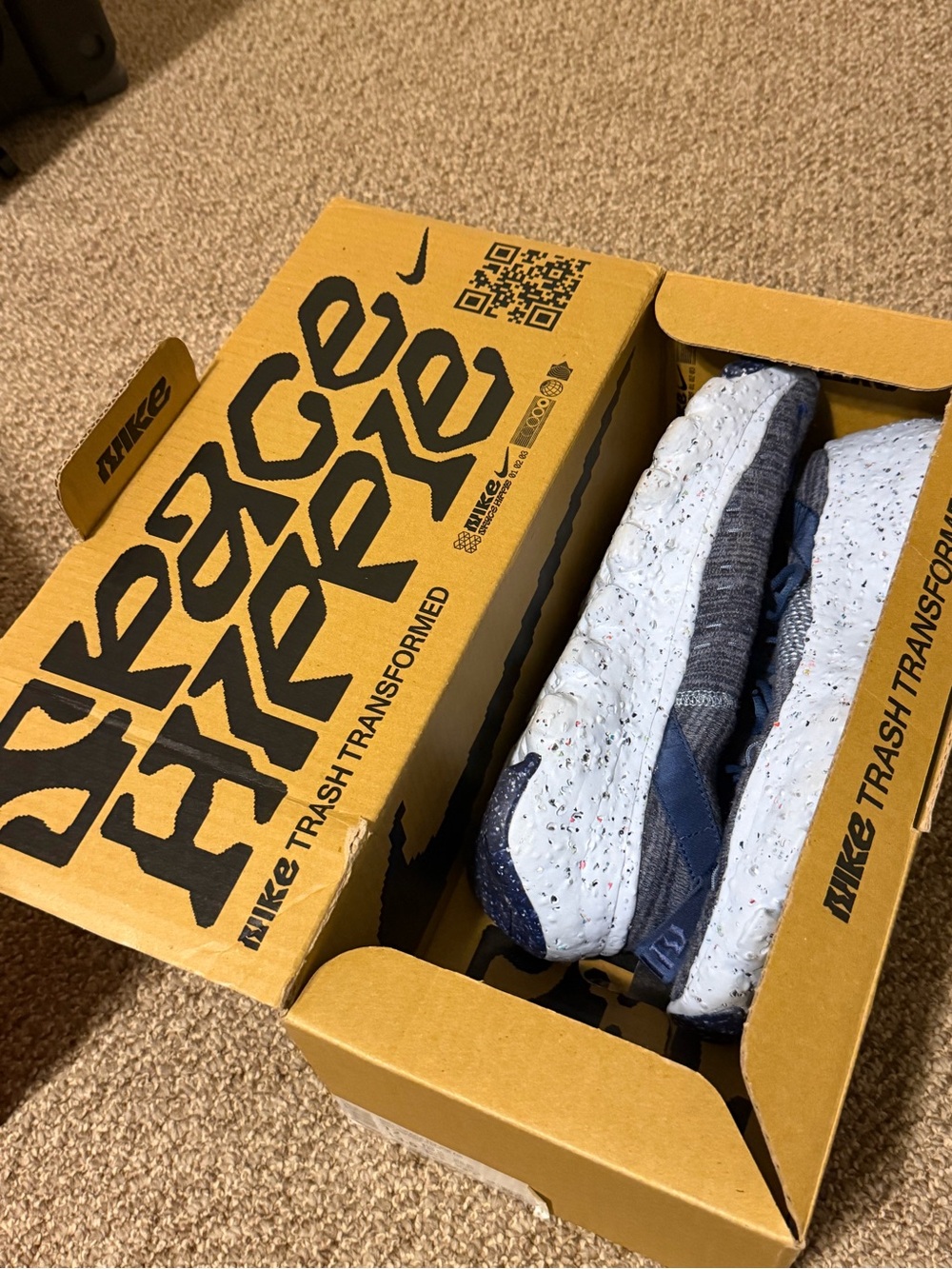 Nike Men’s Gray and Navy Space Hippie 04 Knit Sneakers - Picture 4 of 5